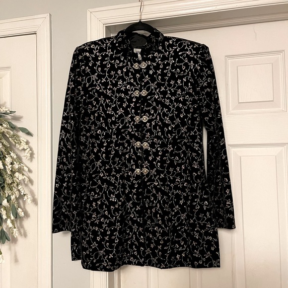 J.B.S. Tops - Women’s back velvet type jacket/top with gold design throughout. Lined.